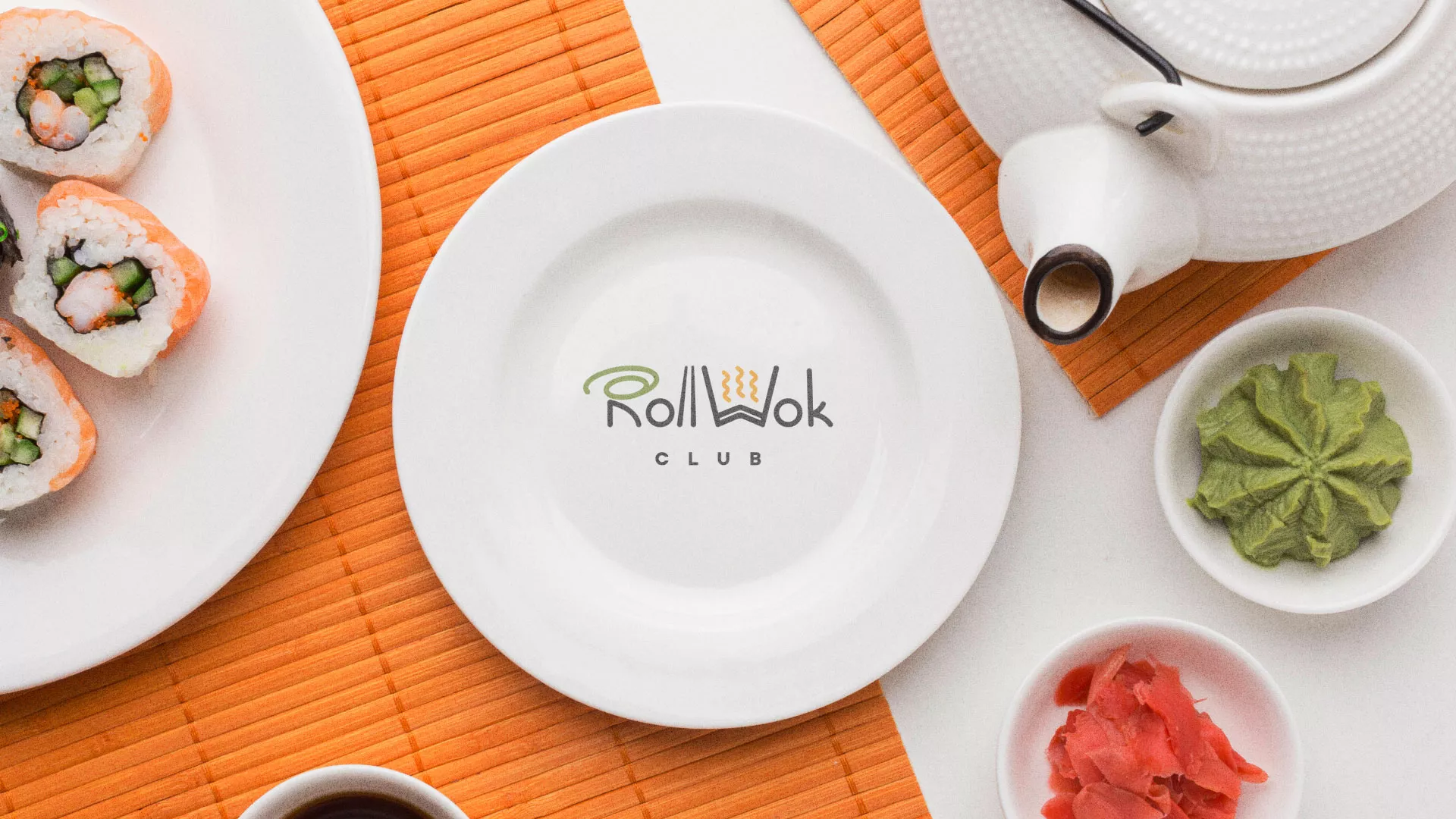 Разработка логотипа и фирменного стиля в Коммунаре для суши-бара «Roll Wok Club»